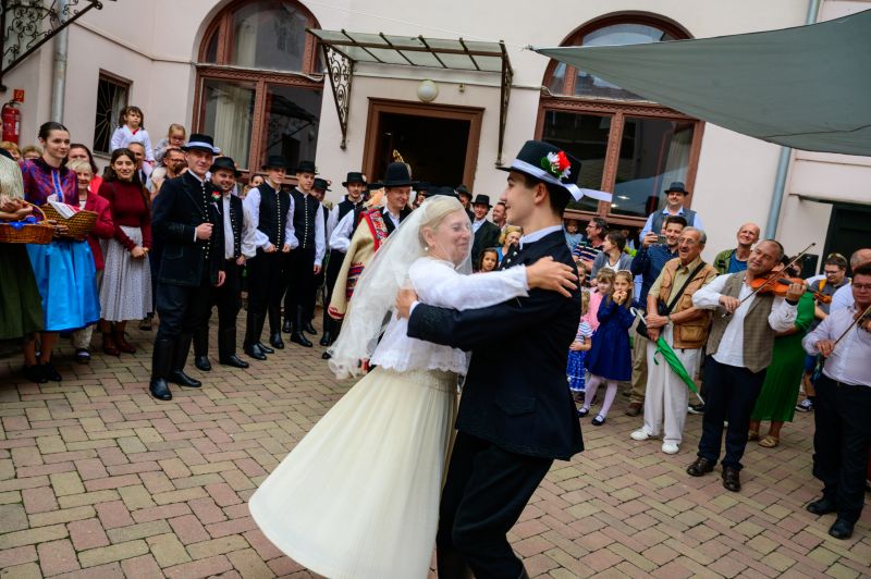 Kecskeméti Lakodalmas / Gyenes Kata