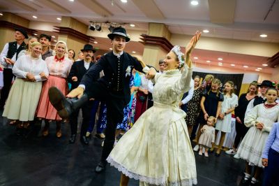 Kecskeméti Lakodalmas / Gyenes Kata