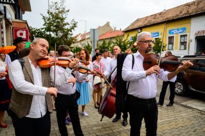 Kecskeméti Lakodalmas / Gyenes Kata